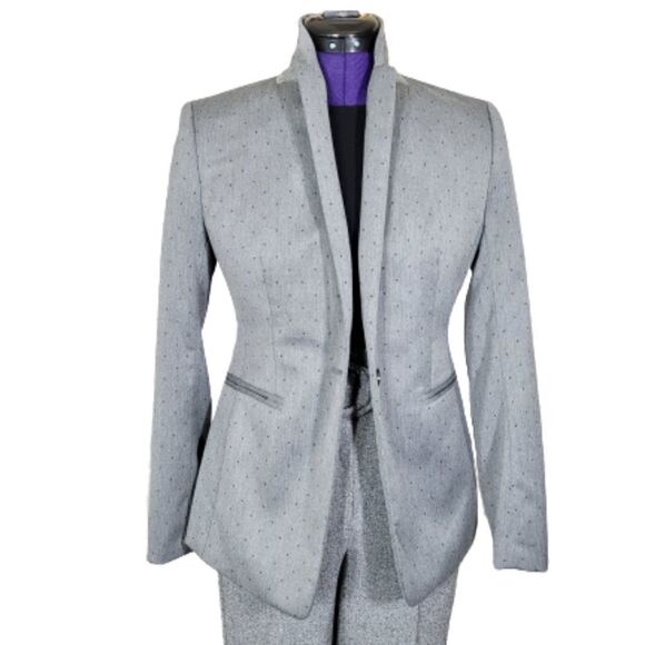 Banana Republic  - Picture 2 of 9